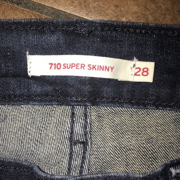 Junior’s Levi’s Super Skinny Jeans - Picture 6 of 6